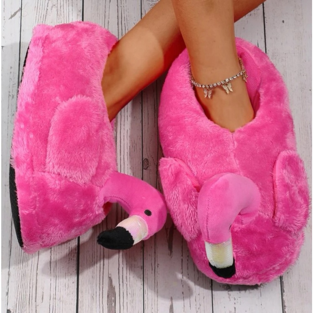Flamingo Design Slippers ❤️